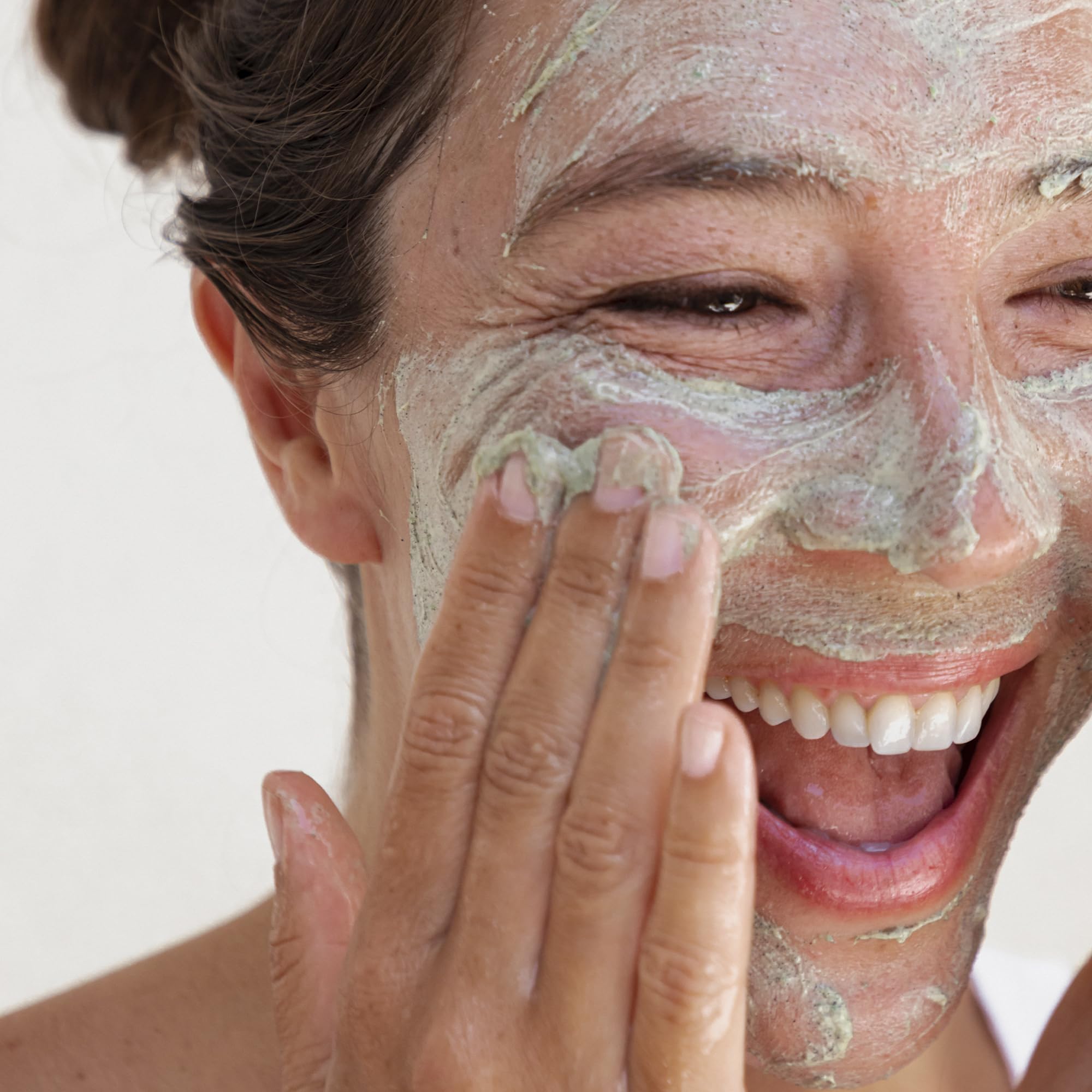 Osea Seaglow Resurfacing Cleanser ingredients and benefits label