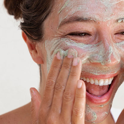 Osea Seaglow Resurfacing Cleanser ingredients and benefits label