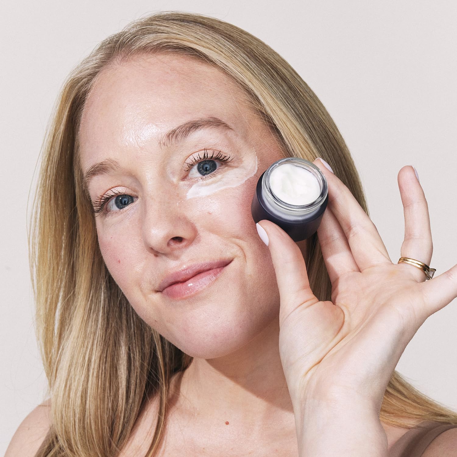 Texture shot of lightweight fragrance-free retinol cream for sensitive skin
