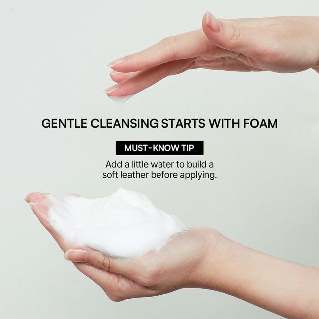 Round Lab 1025 Dokdo low pH face wash lifestyle context