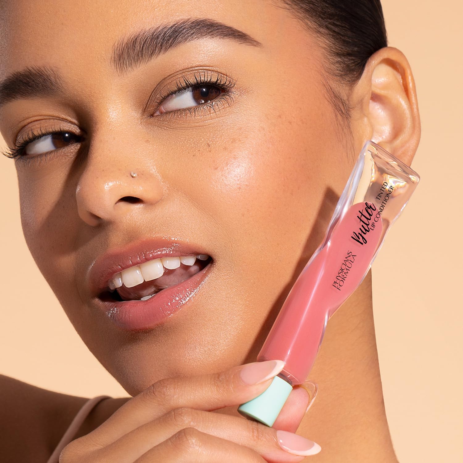 Physicians Formula Butter Lip conditioner applicator close up
