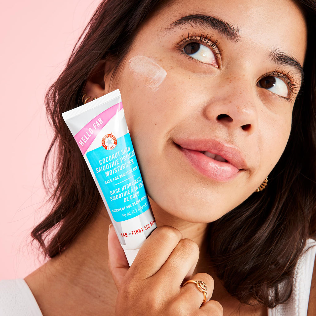 First Aid Beauty Hello FAB Coconut Skin Smoothie Priming Moisturizer cap open view