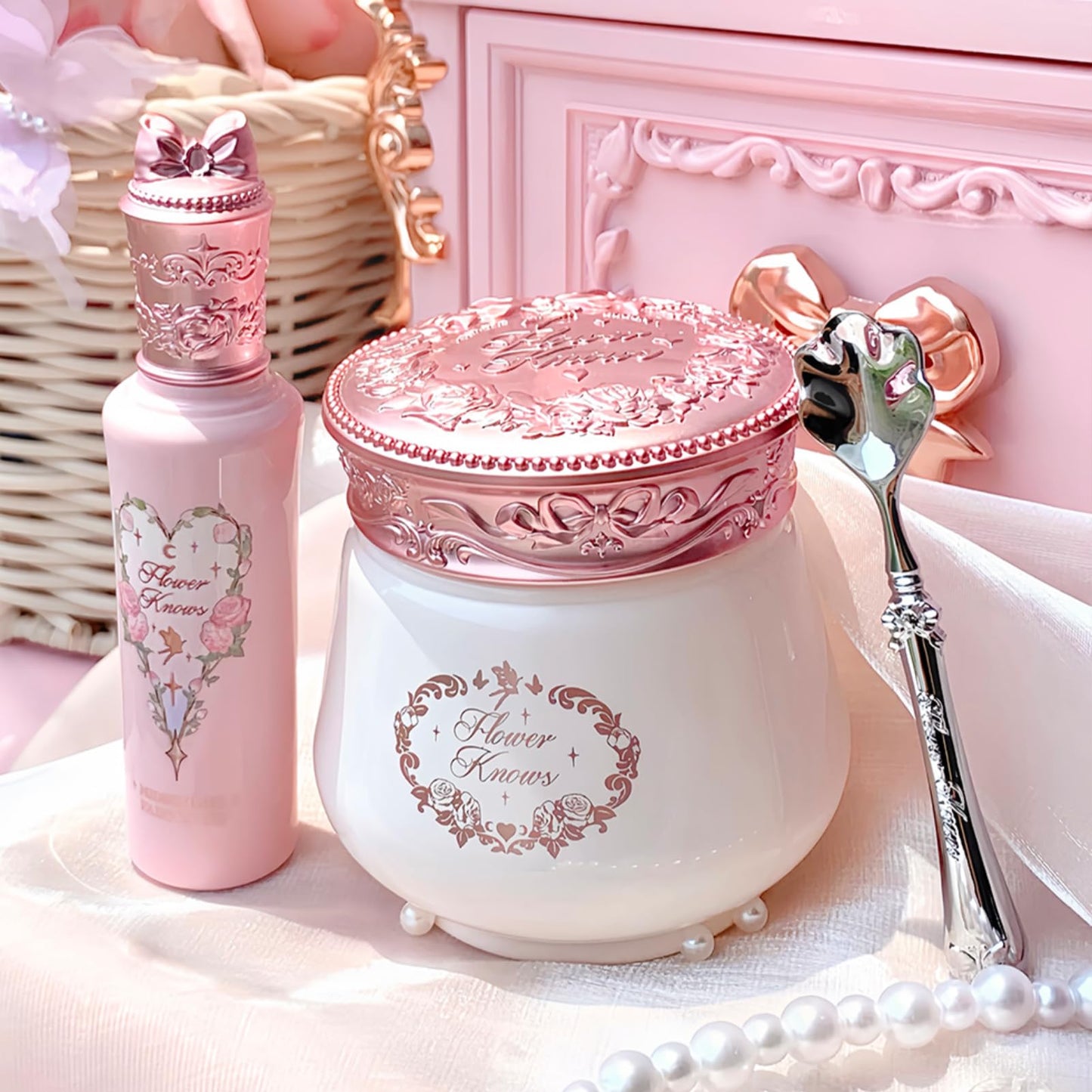 Brand logo and product name on Flower Knows cleansing balm packaging