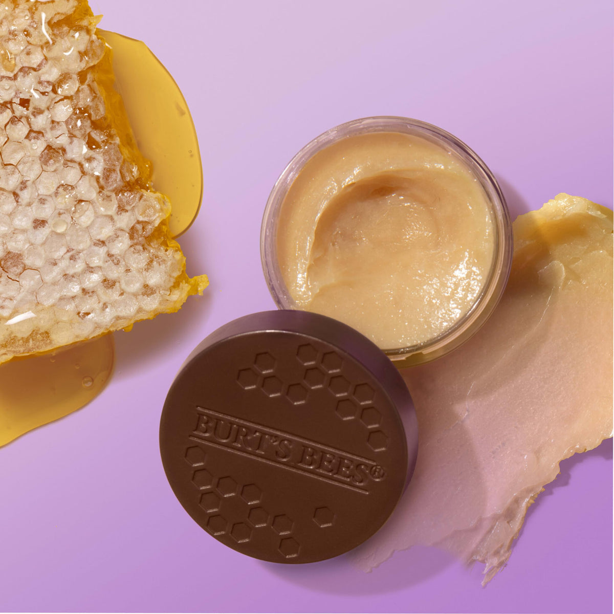 Burt's Bees conditioning lip scrub texture display