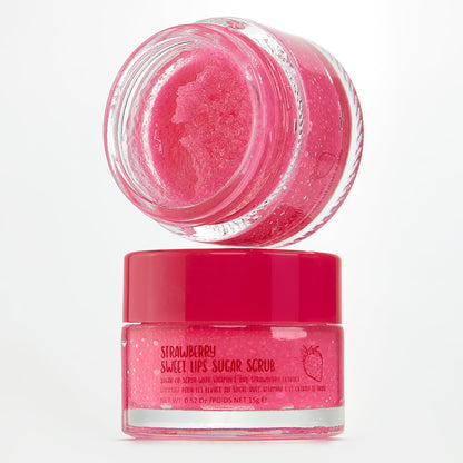 Close up of W7 Lip Legends Sweet Dreams product textures