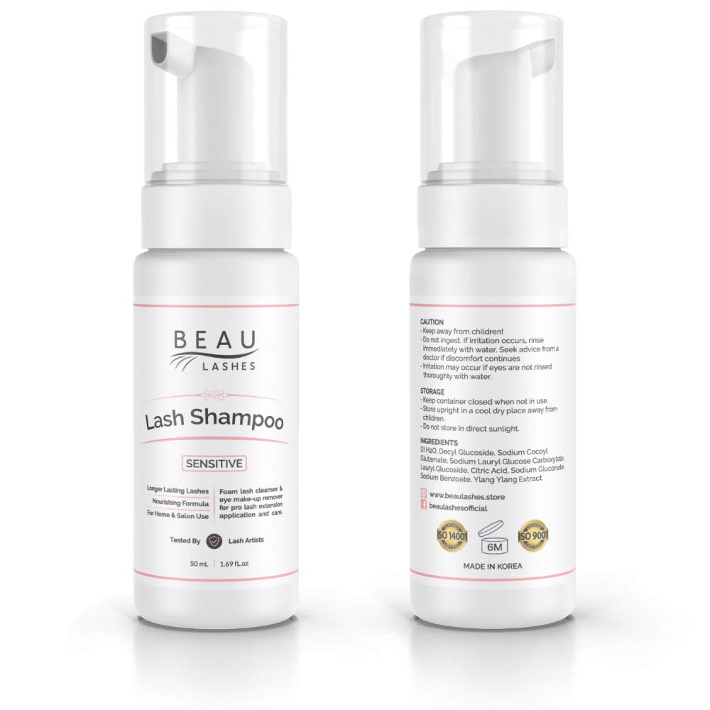 Foam texture of the oil-free lash wash dispensed on a professional cleaning brush