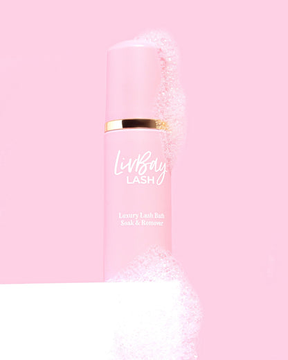 Soft eyelash cleaning brush included in the LivBay combo set