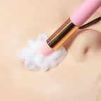 Eyelash extension cleaning routine using Cl Camillash foam cleanser