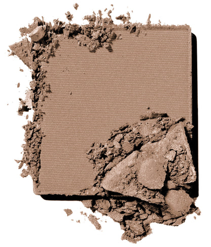 Close up of L'Oreal Paris Colour Riche Monos powder texture