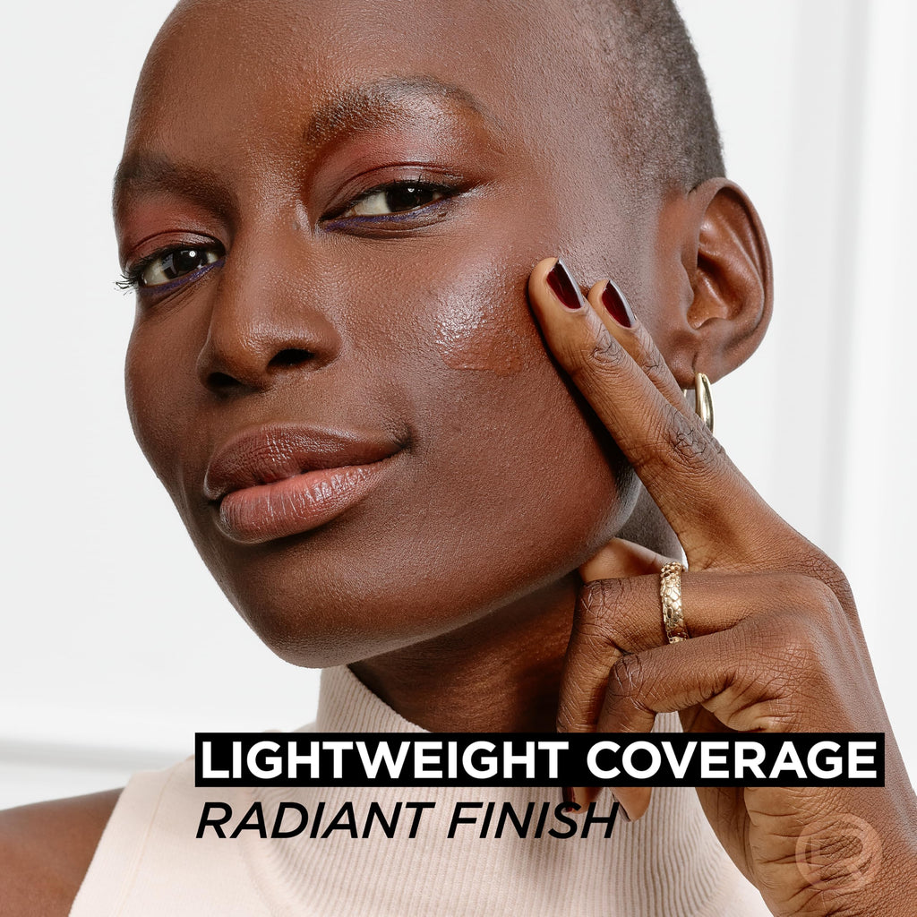 L'Oreal Paris radiant finish foundation in use