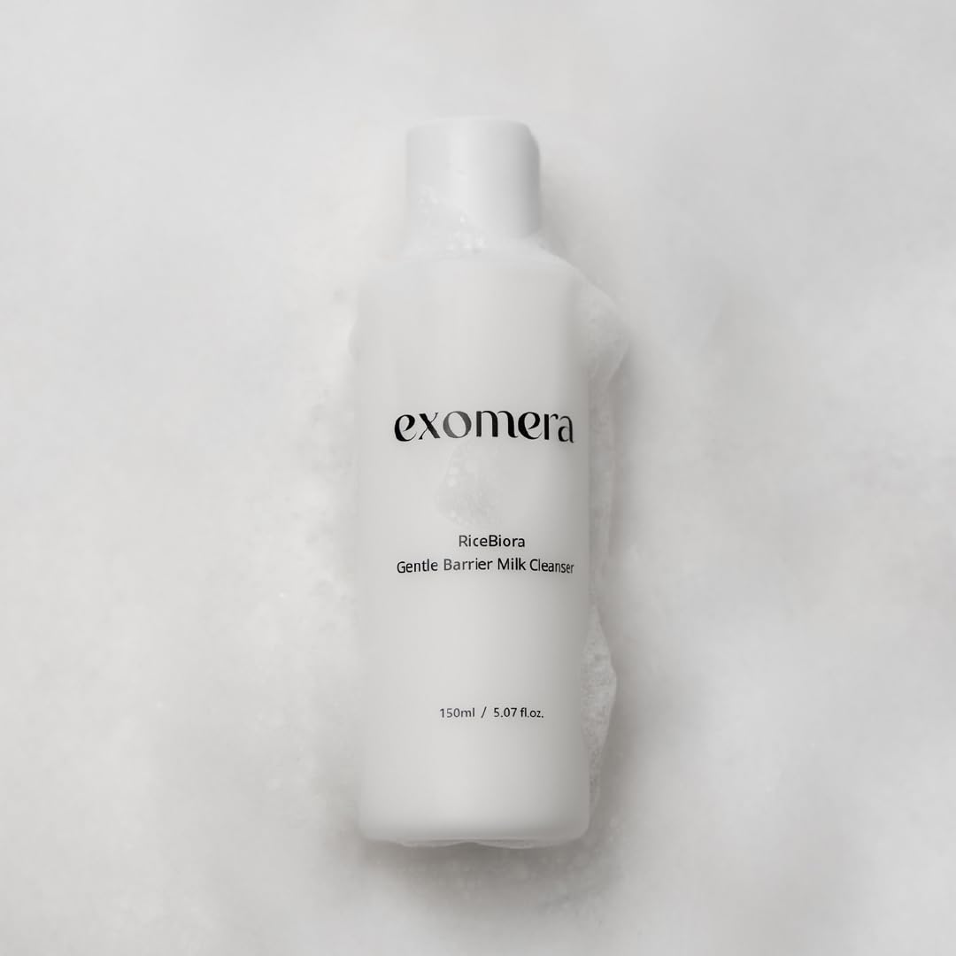 Exomera Gentle Barrier Milk Cleanser texture demonstration