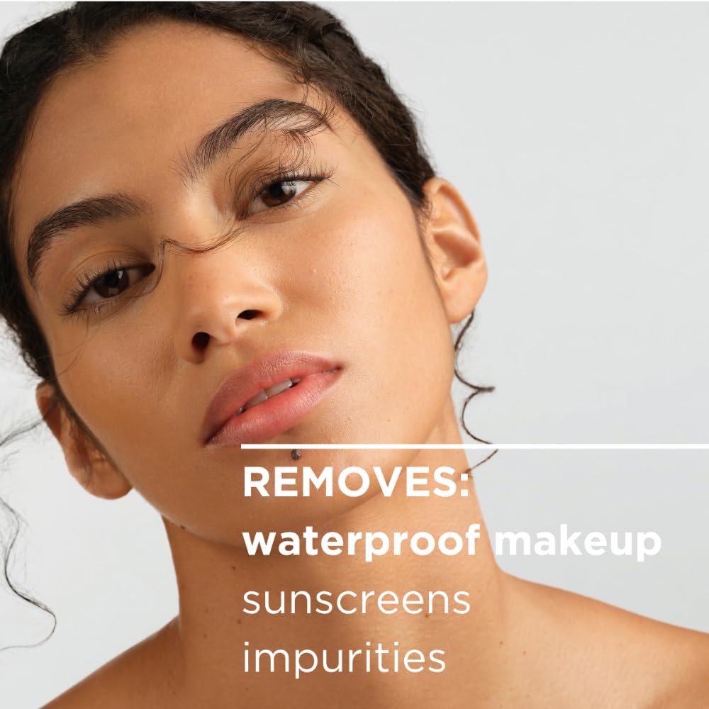 Bioderma Sensibio Micellar Cleansing Oil applied to hand