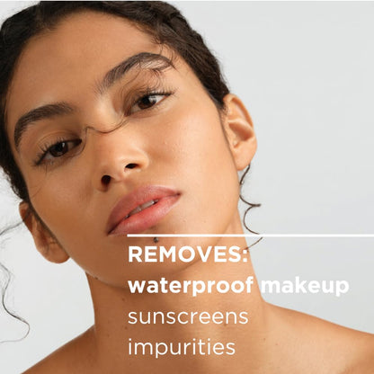 Bioderma Sensibio Micellar Cleansing Oil applied to hand