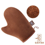 G Gaiyah sunless tanner mitt displaying ultra soft texture