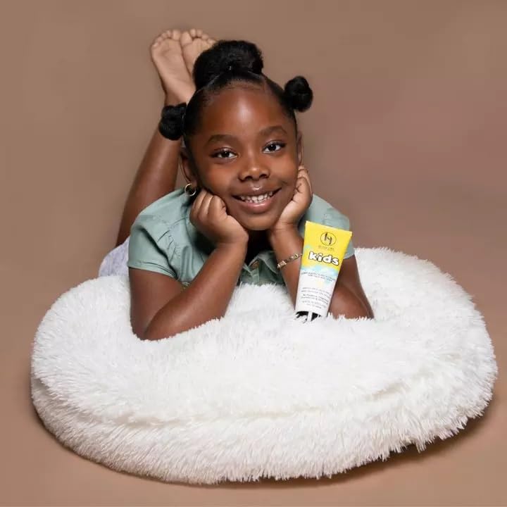 Texture of Black Girl Sunscreen Kids SPF 50 lotion
