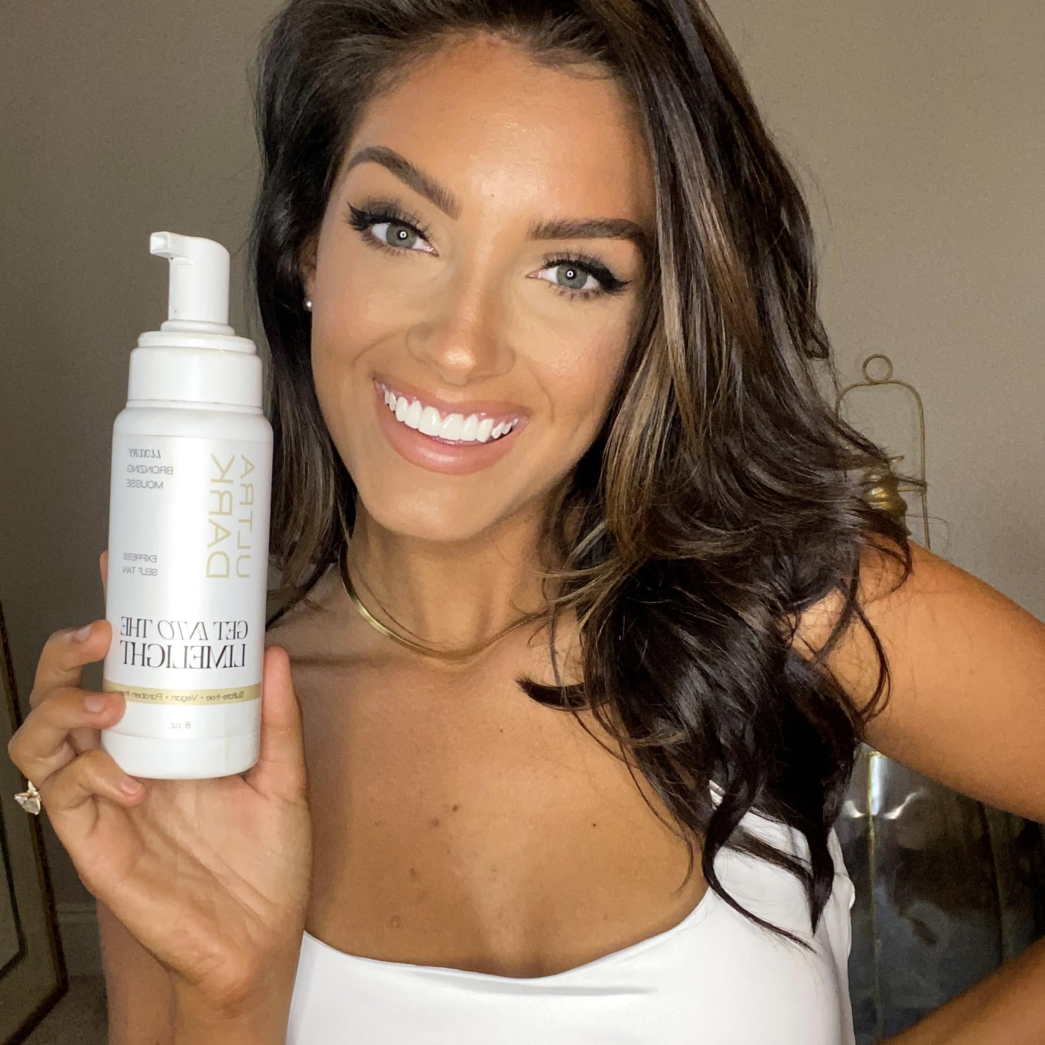 Get Into The Limelight sunless tanner packaging details