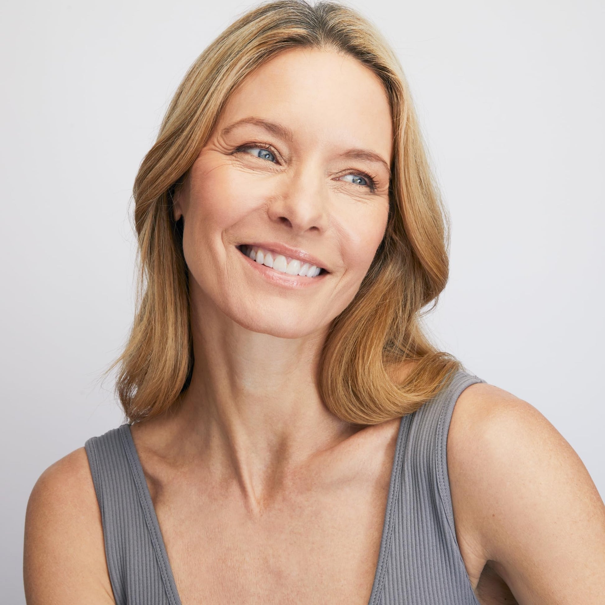 Colorescience brush-on sunscreen for on-the-go protection