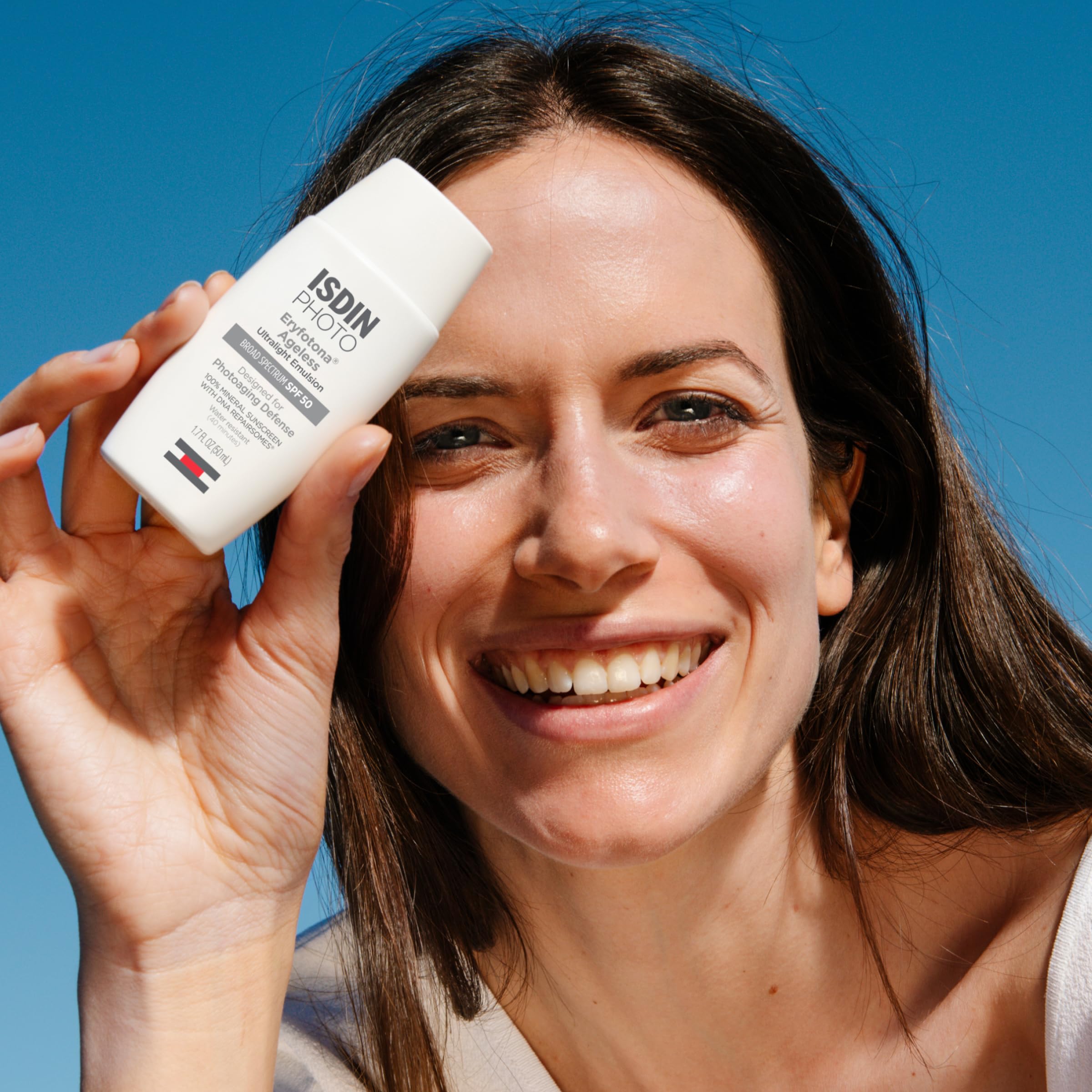 Isdin Eryfotona Ageless mineral sunscreen texture sample