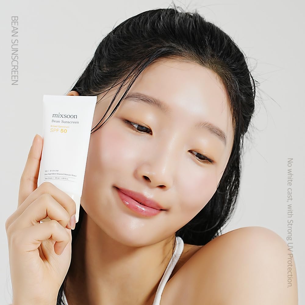 Mixsoon Bean Sunscreen airy texture swatch on skin