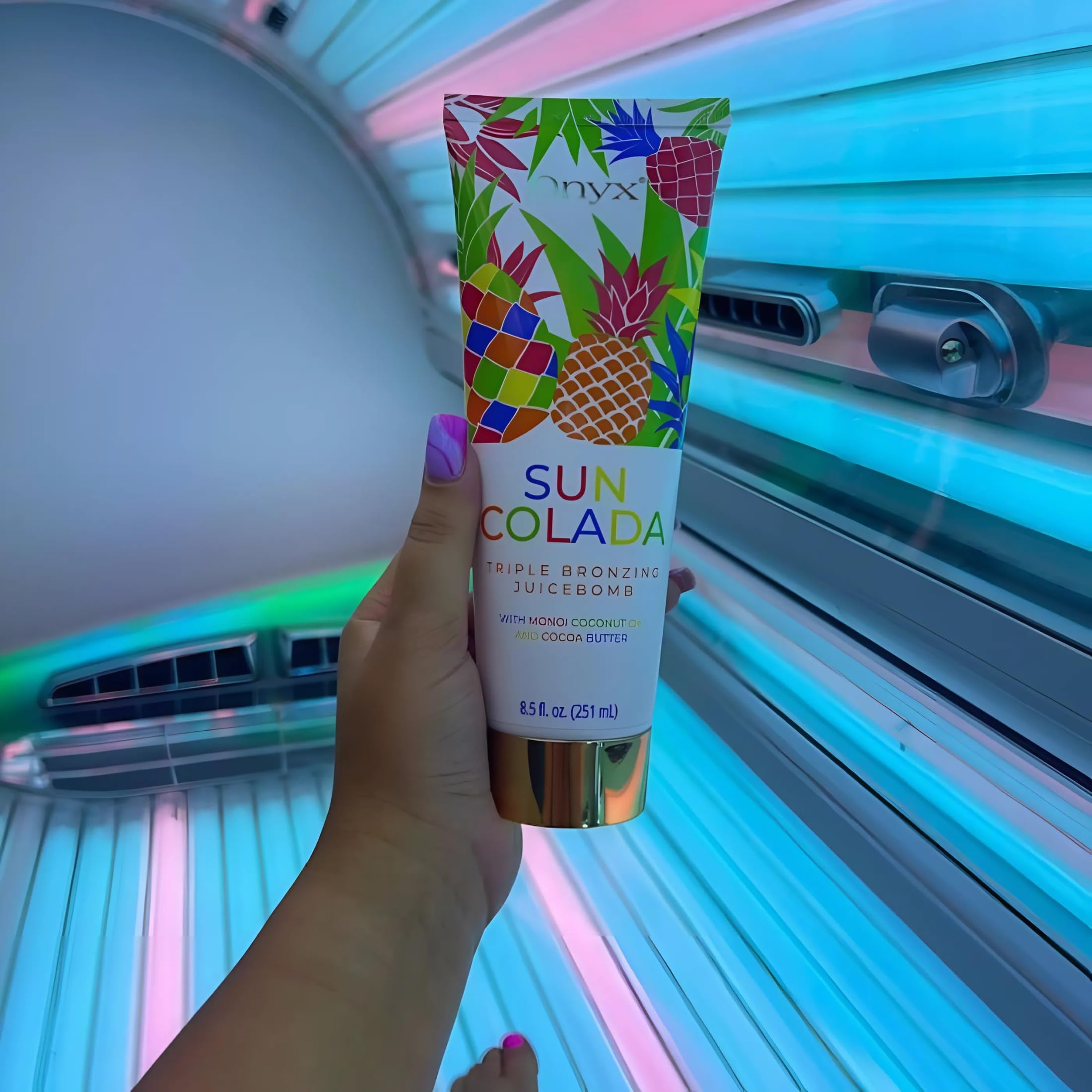 Onyx Suncolada lotion texture and consistency