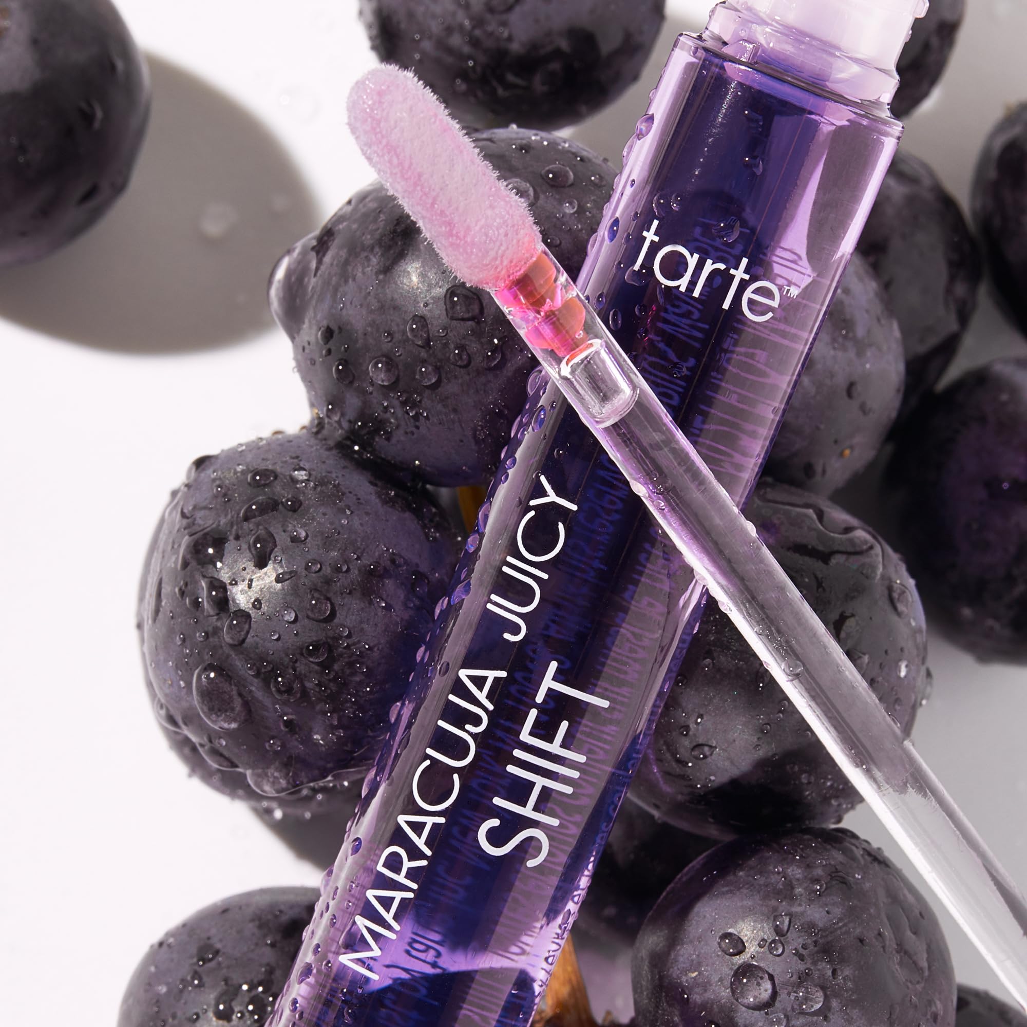 Applicator brush of Tarte pH-powered lip and cheek tint