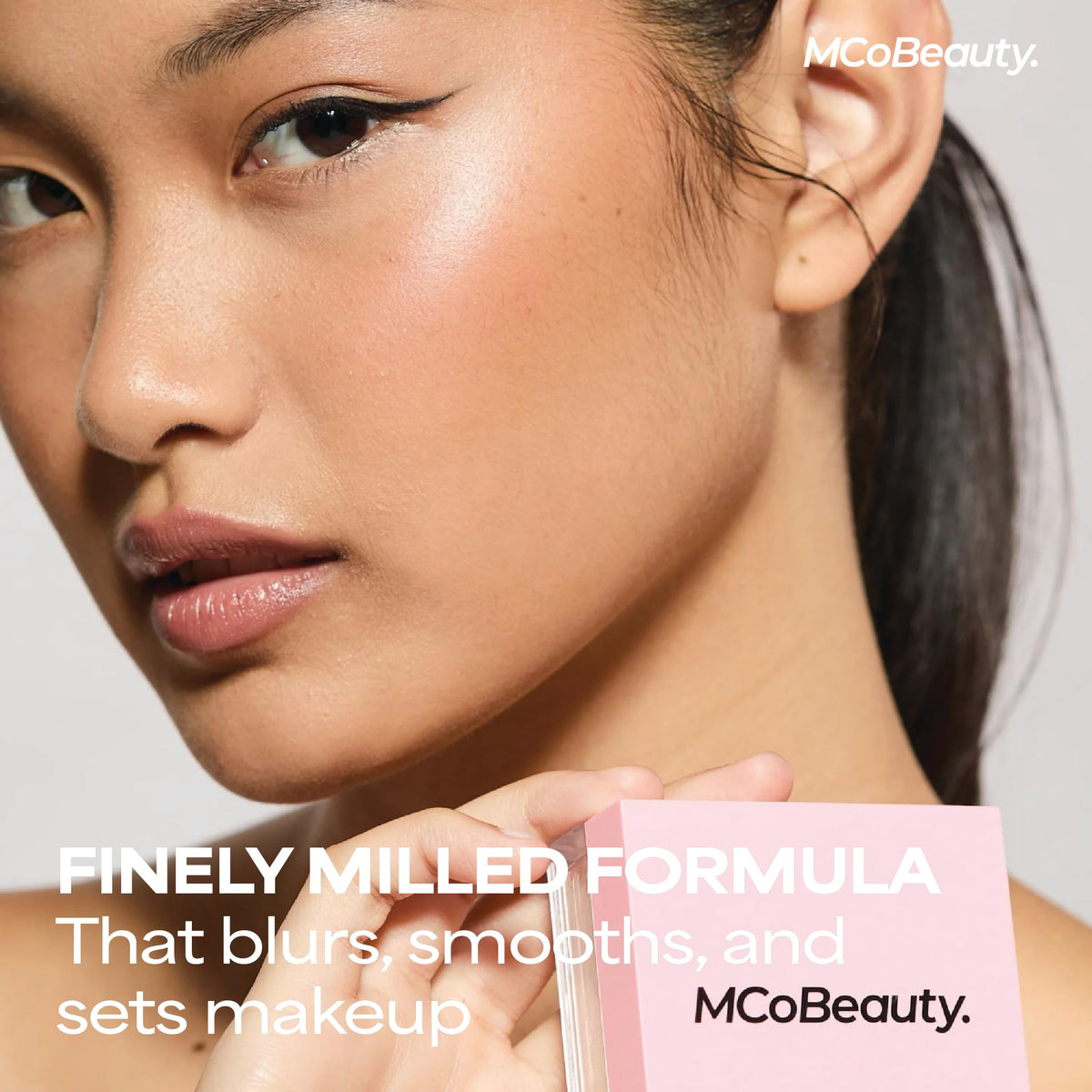 MCoBeauty Loose Powder Cool And Set Translucent side profile branding