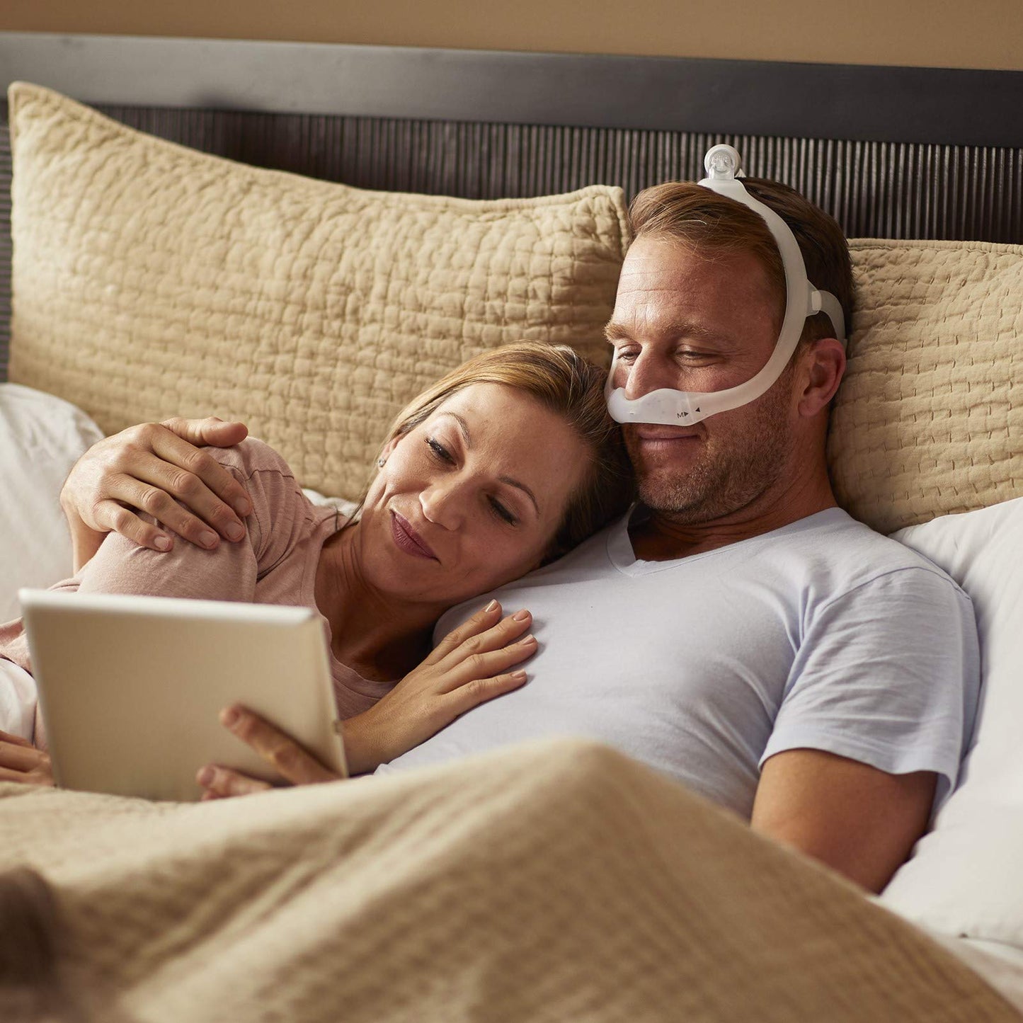 Side profile of DreamWear silicone nasal mask replacement