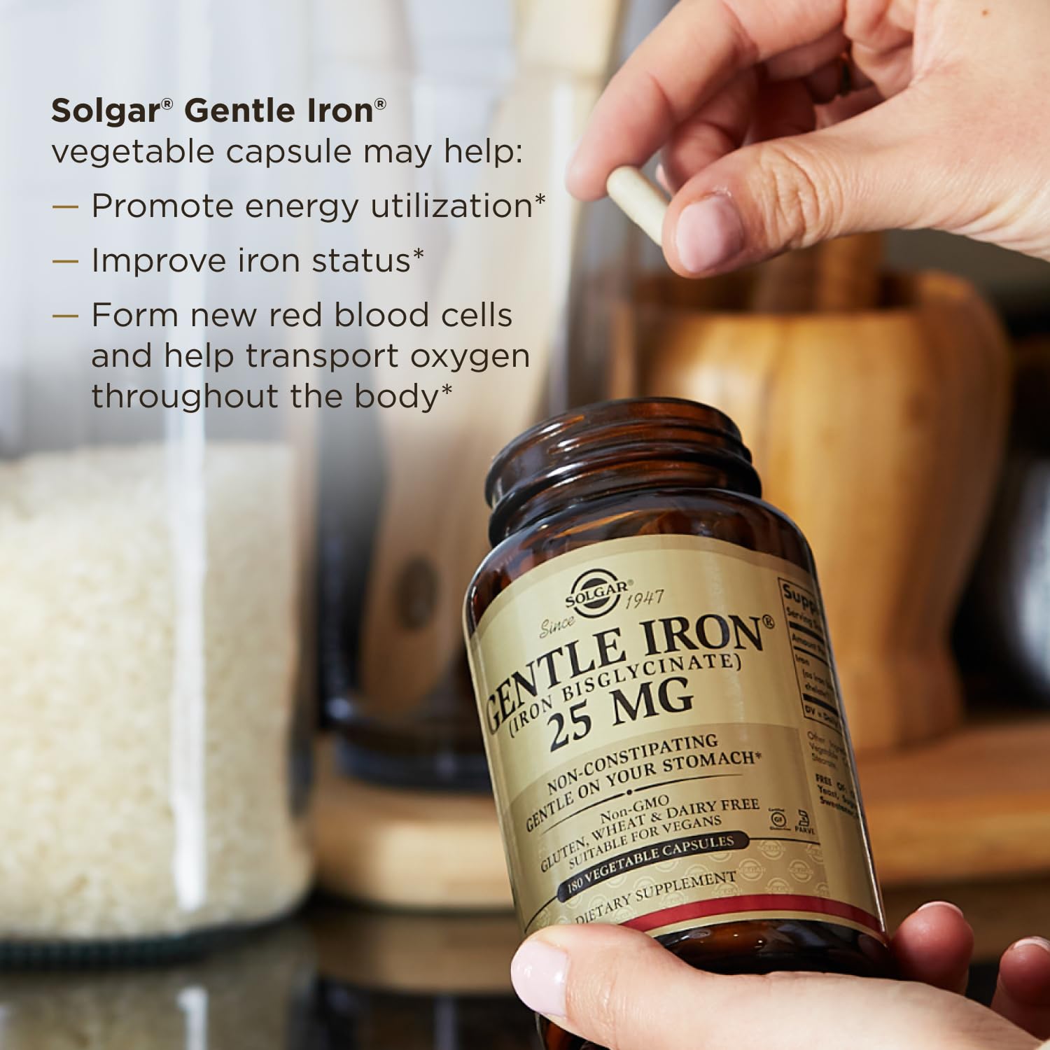 Detailed view of the ingredients list and allergen free certifications on the Solgar Gentle Iron vegetable capsules bottle.