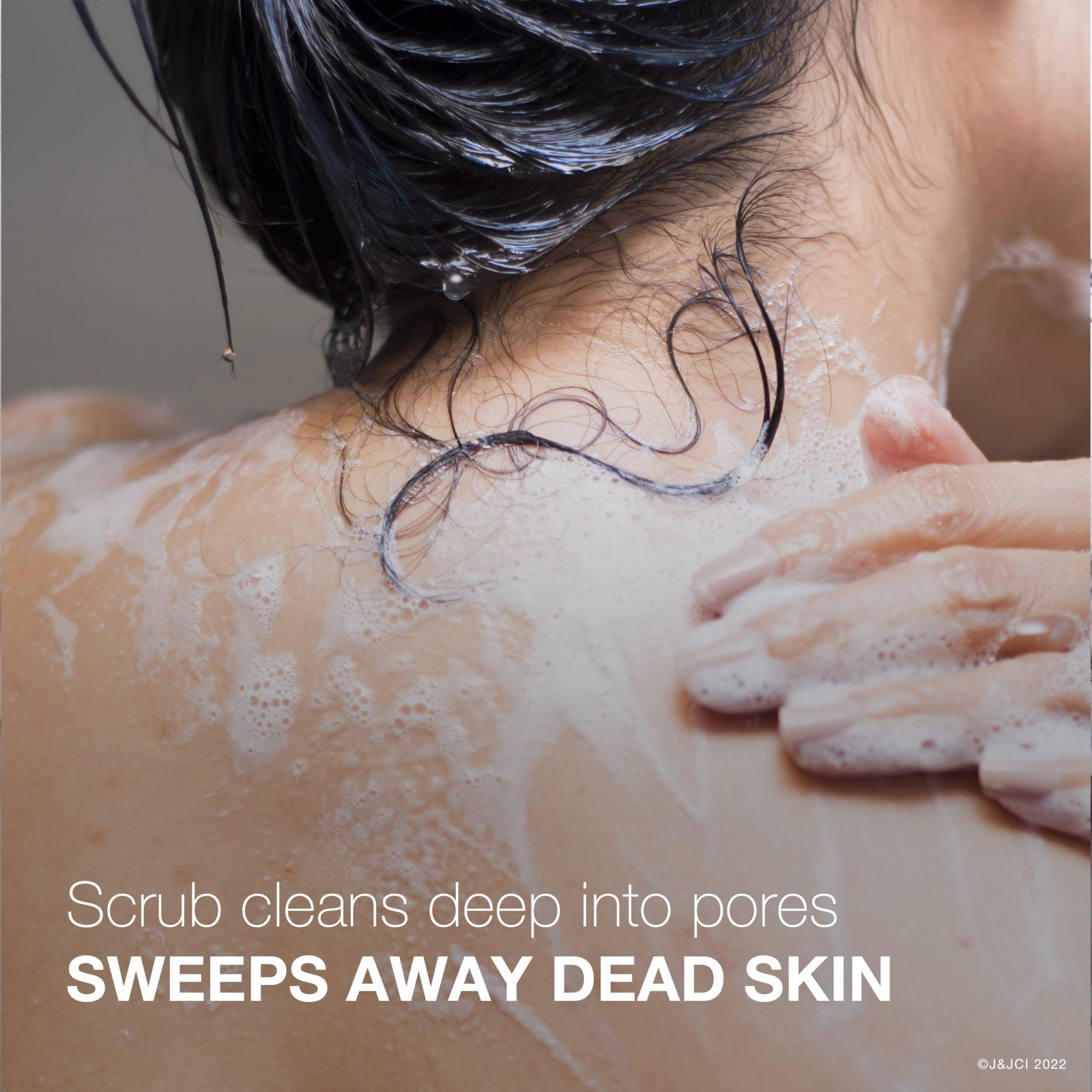Close-up of the oil-free daily wash packaging demonstrating the microbead-free exfoliating formula.