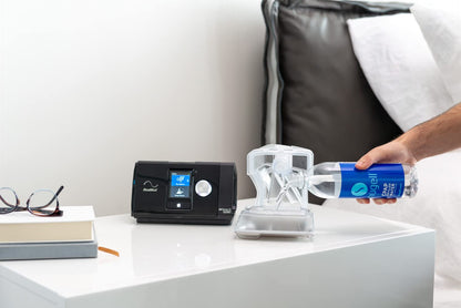 Comparison of Snugell CPAP water size against a standard travel item