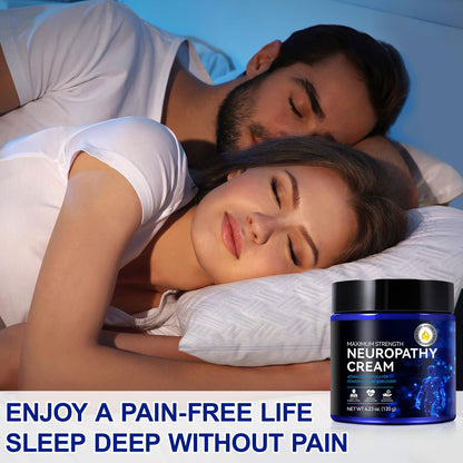 Application of Cfxyhnox neuropathy cream on hands