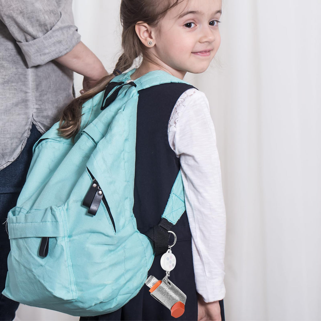 Close up of the durable stitching and premium hardware on the Beautyflier handy carrier