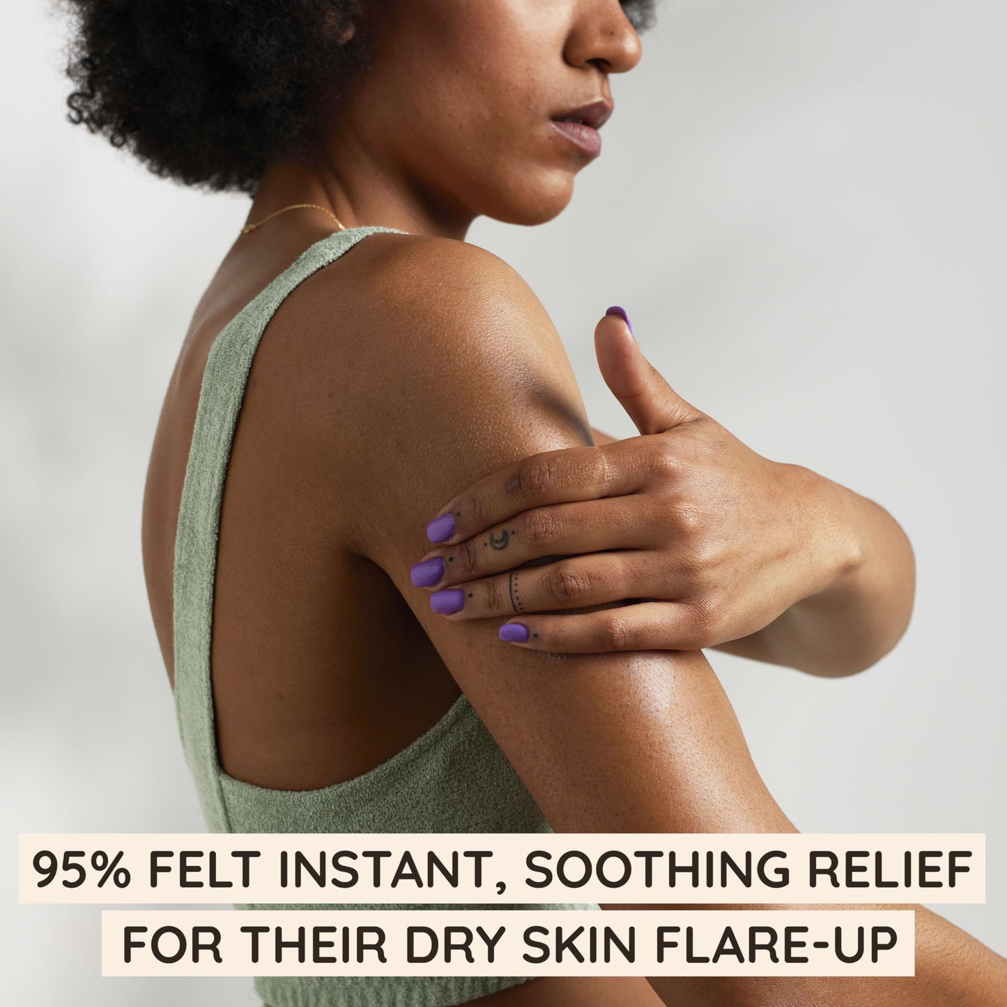 Close up of fragrance free Aveeno skin protectant cream formula for intense dryness.