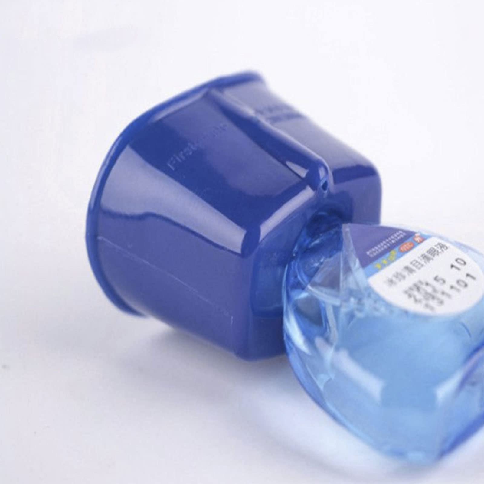 RYUJNDK bottle holder helper showing the contoured rim meant for resting on the cheekbone