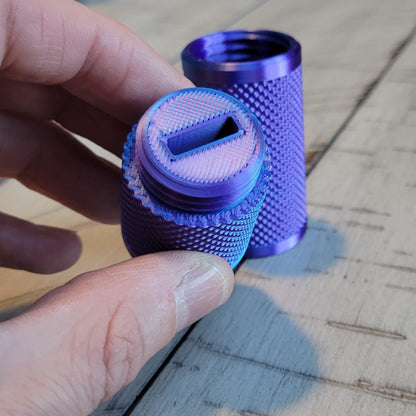 Znet3D blue and purple travel vial protectors side by side view
