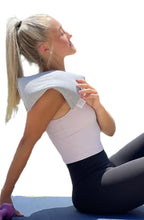 Sacksy Thyme heating pad stored inside a protective freezer bag for cold therapy preparation