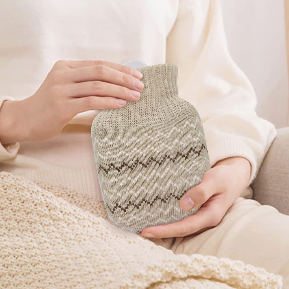 Photken mini thermal bottle demonstrating hot and cold therapy usability for soothing menstrual cramps.