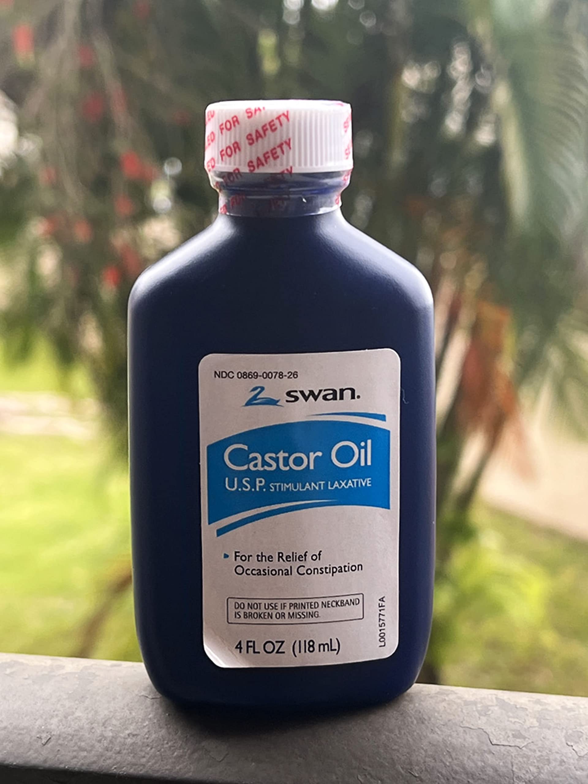 Authentic Swan Castor Oil 4 fluid ounce bottle label details