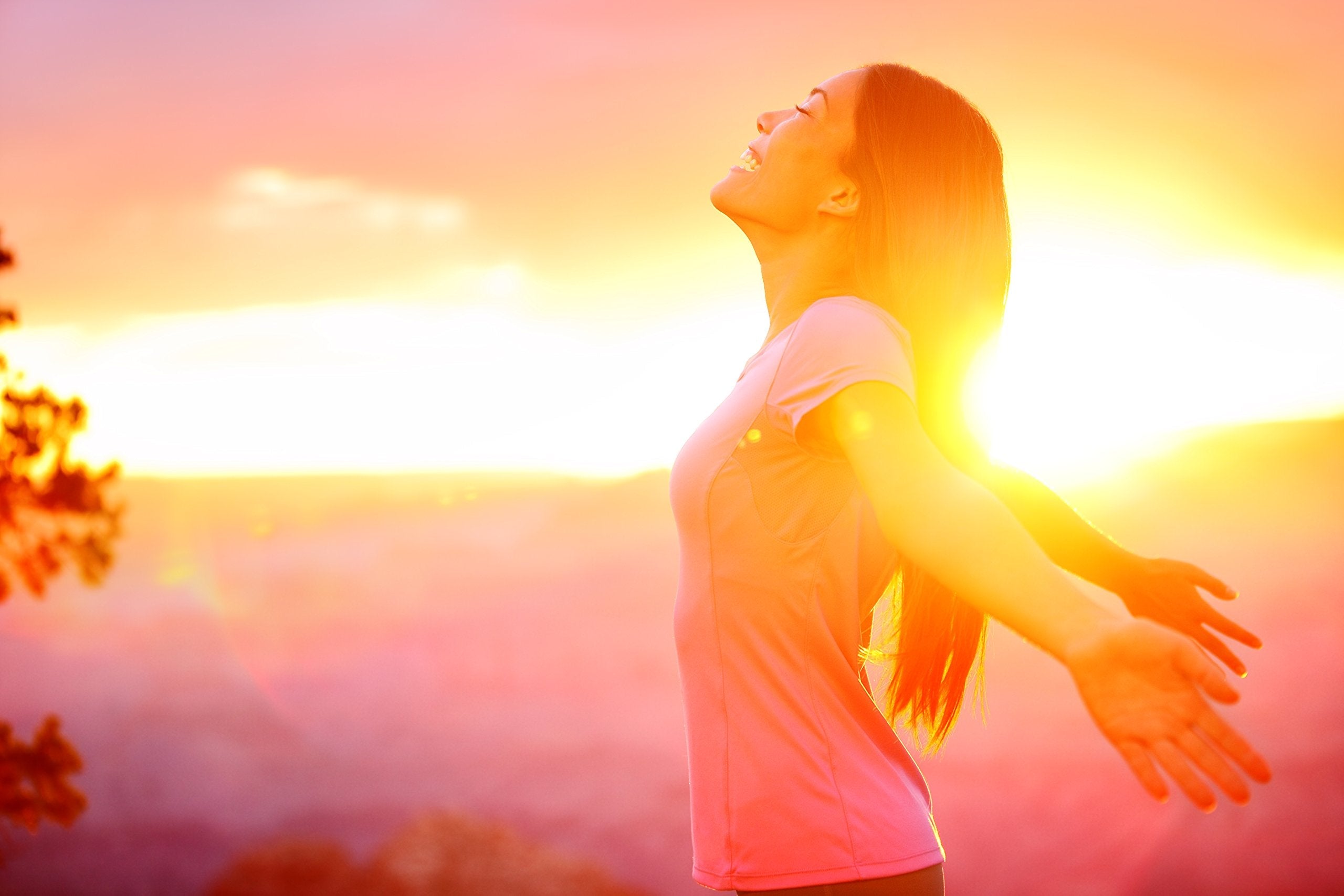 Fast acting holistic capsules for women experiencing menstrual pain and premenstrual bloating
