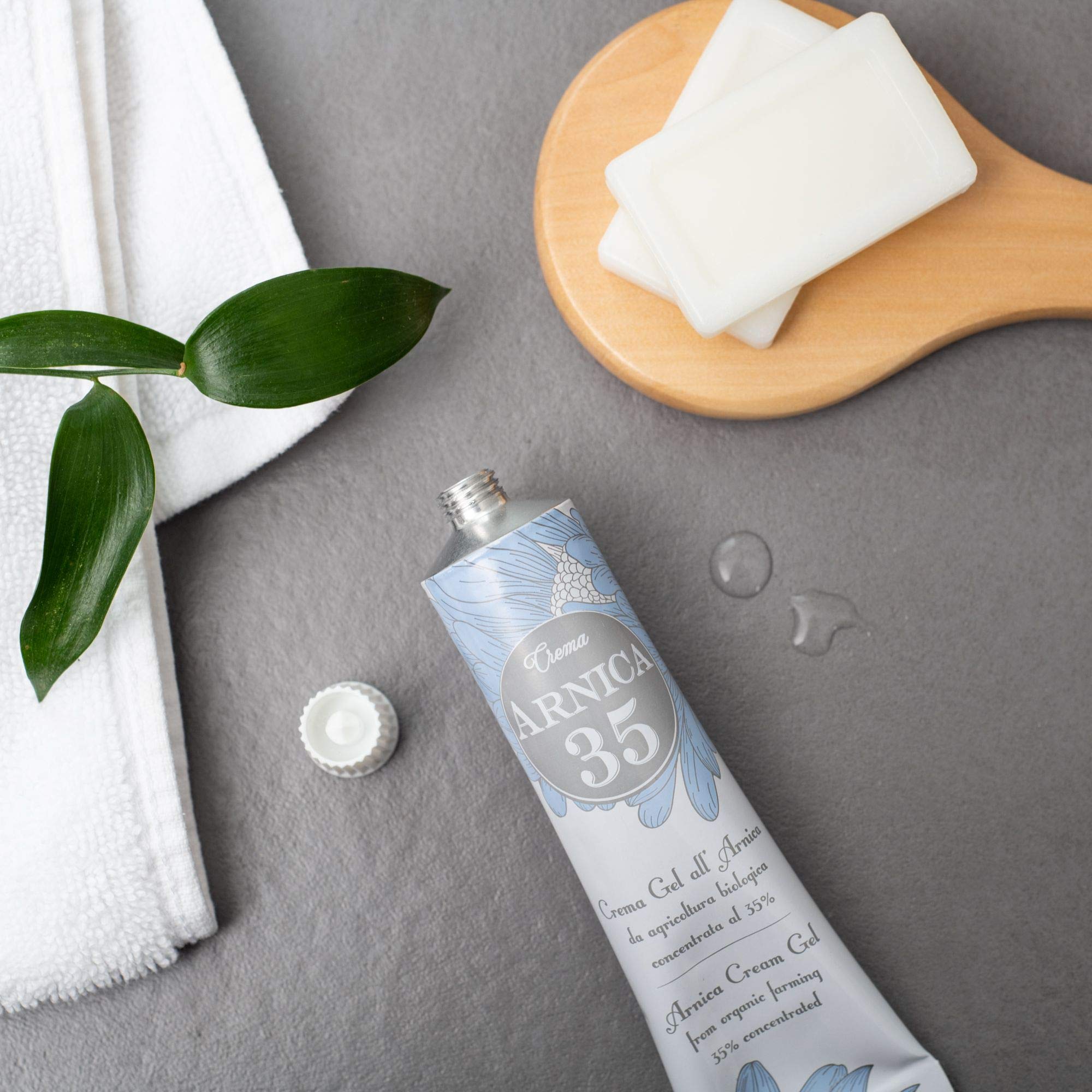 DulÃ c natural arnica soothing muscle rub for athletic recovery