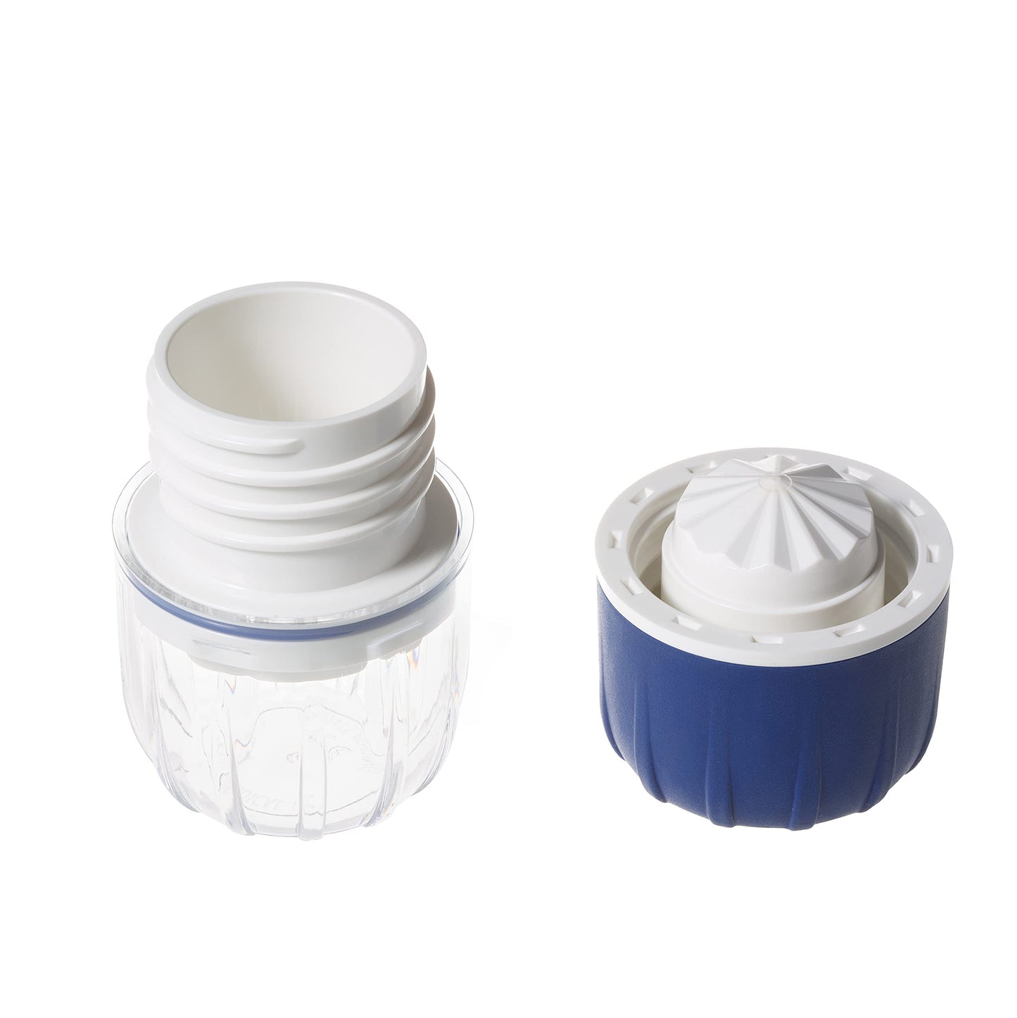 MAXGRIND medication sifting ridges showcasing minimal residue design and clear serving cup