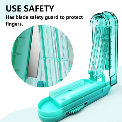 JohnBee medical tablet divider accommodating tiny pills on the non-slip silicone surface.