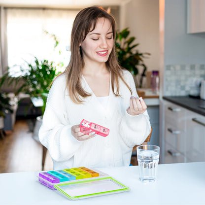 AUVON daily pill planner dimensions and setup display showcasing portable compact size