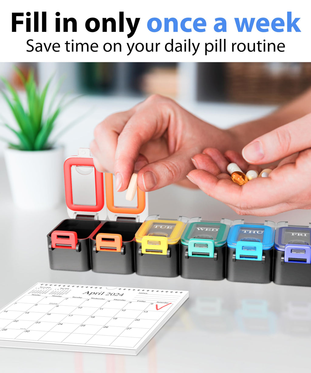 BEXEEN hard case vitamin organizer with one individual compartment detached