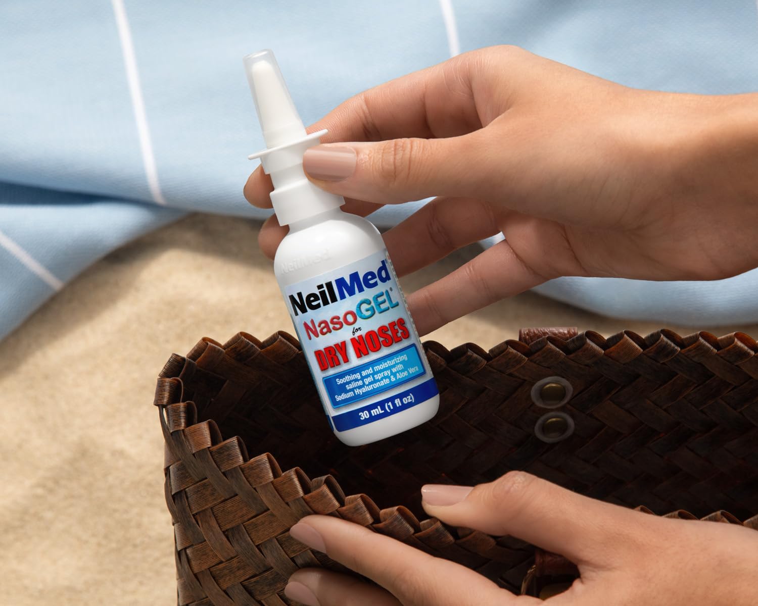 Detailed view of the ingredients list on NeilMed NasoGel packaging