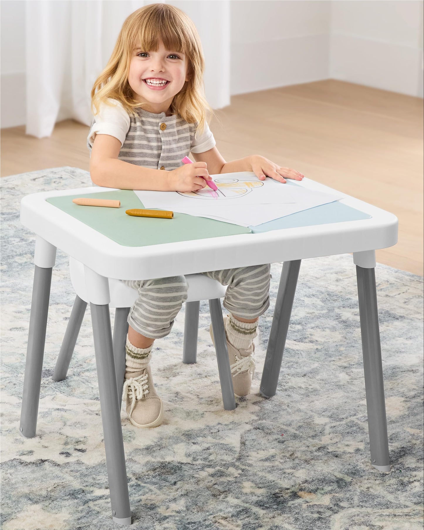 Educational 8-page activity guide for Skip Hop sensory play table