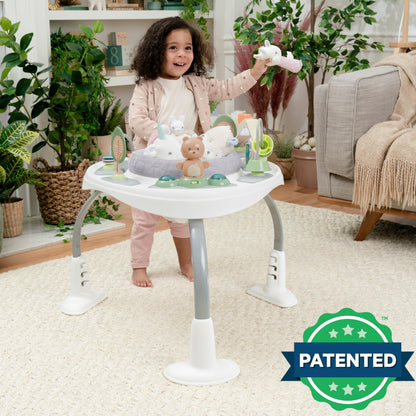 Detailed view of the supportive seat pad and jump base mechanism