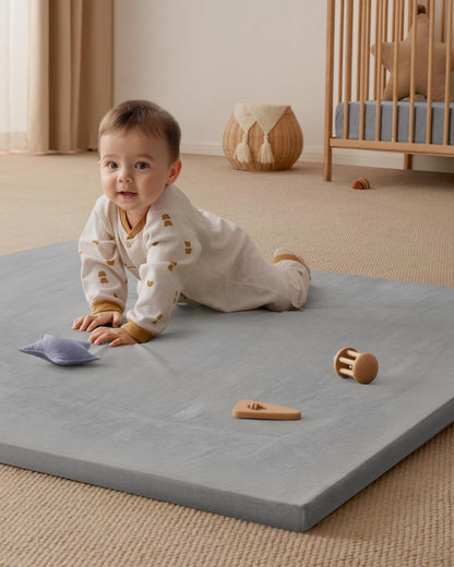 Blissful Diary play mat with removable cover zipper detail