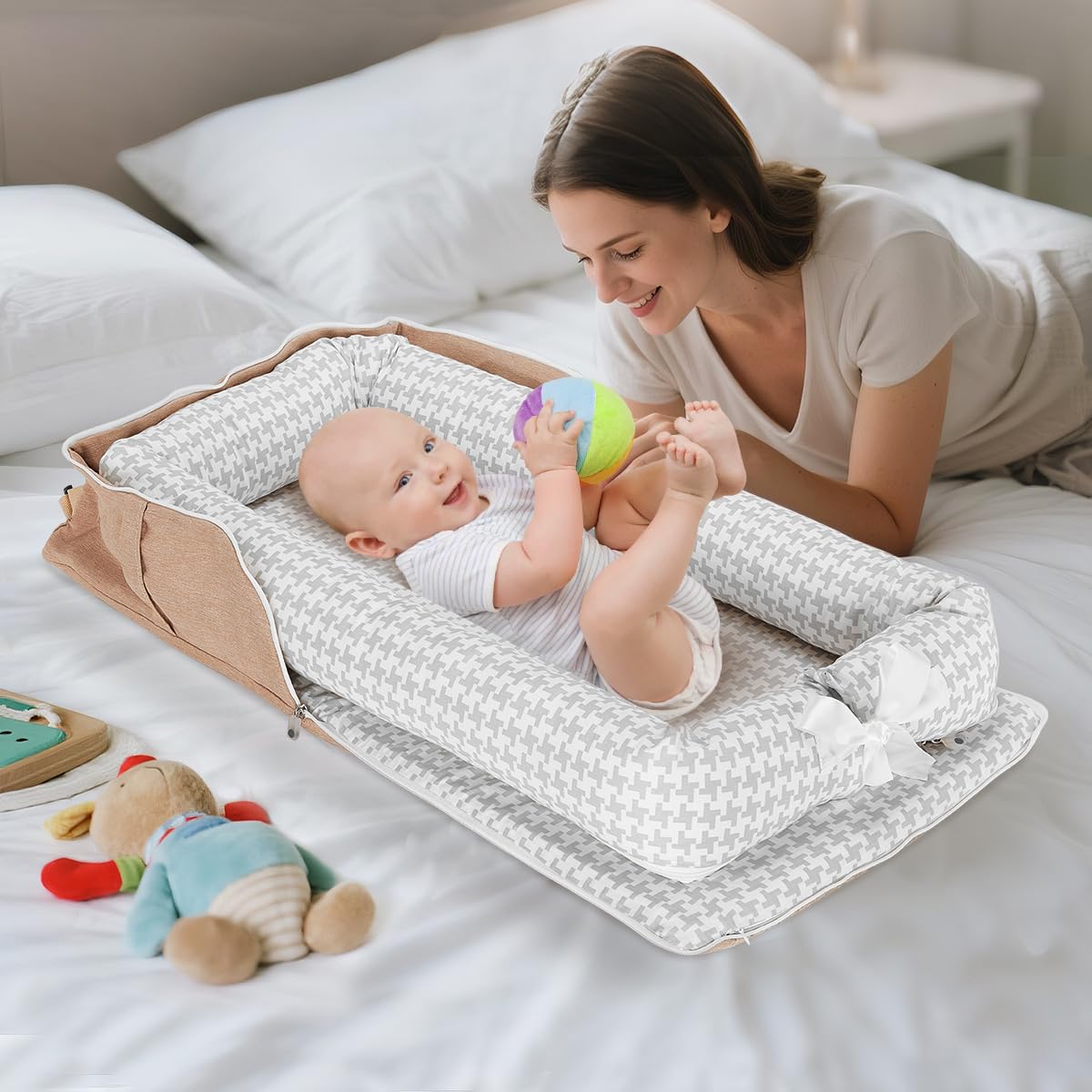 Detailed pattern of grey houndstooth baby nest fabric