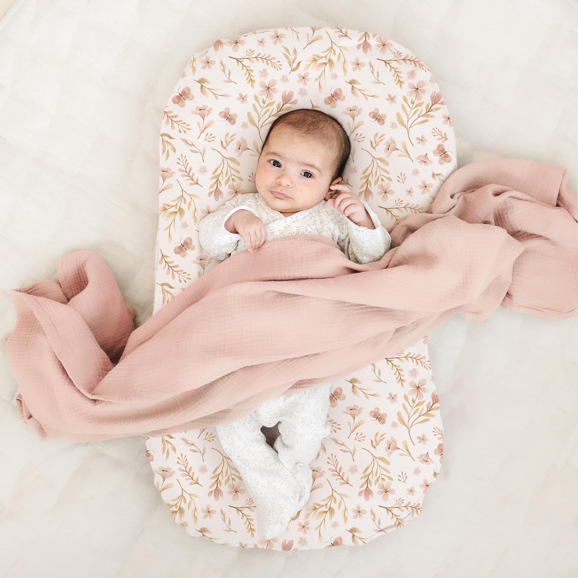 Konssy baby lounger slipcover Pink Spring floral pattern